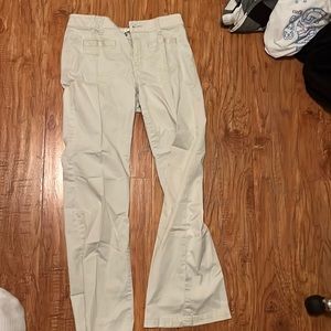 Flared beige cargo pants size 8